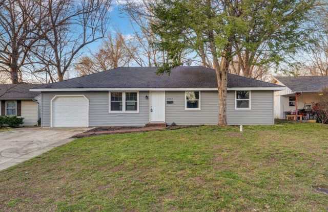 2843 E. Monroe Terrace photos photos