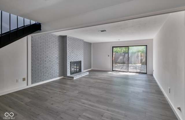 1352 Tishman Lane Gallery 2