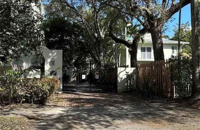 3063 Center St photos photos 3063 Center St photos photos