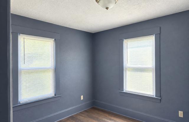 Available Now: Cozy 3-Bedroom Single-Family Home in a Prime Location Gallery 4