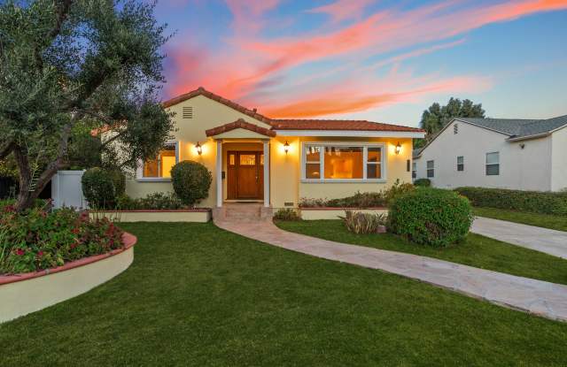 5110 Petit avenue photos photos