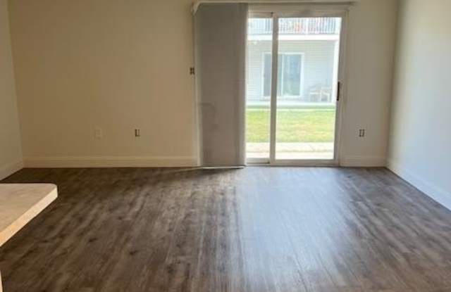 709 Kings Court Gallery 3