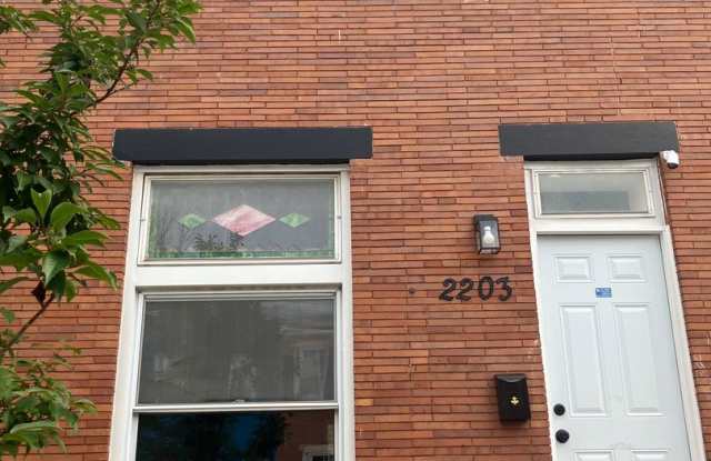 Spacious 3 Bedroom in West Baltimore photos photos