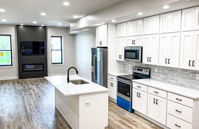 112 E Main Street - Upper photos photos
