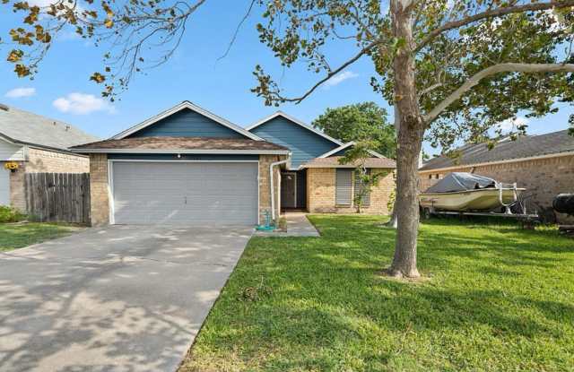 FAMILY-FRIENDLY HOME FOR RENT Gallery 1