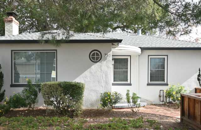 Charming 2BR/2BA Home in Prime Mountain View – Shoreline West Neighborhood - 781 Palo Alto Avenue, Mountain View, CA 94041