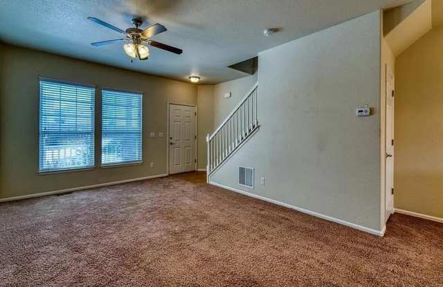 Charming 2-Bedroom Home with Private Backyard & Detached 2-Car Garage! Gallery 4