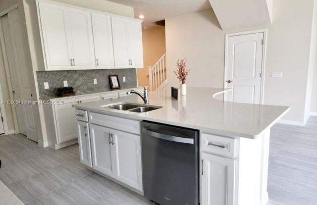 6675 NW 25th Way, Boca Raton, FL 33496 photos photos