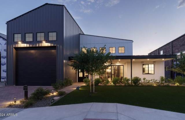 8504 S 10th Lane Gallery 2