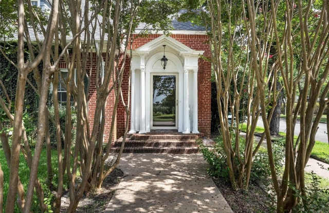 2228 Parrott Avenue photos photos