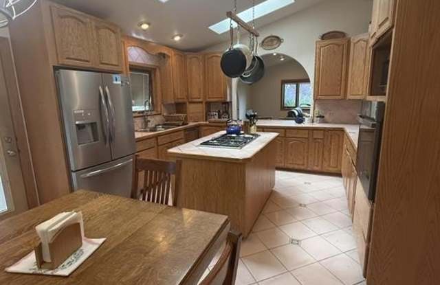 24 Moonlite Dr Gallery 3