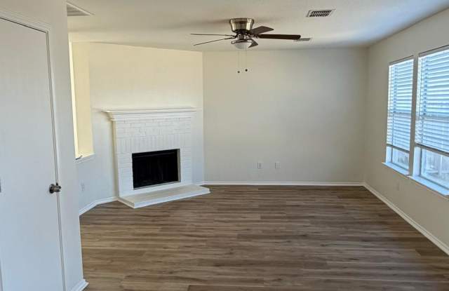 1626 White Oak Road Gallery 2