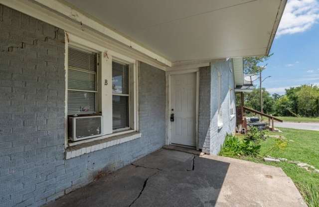 2826 Scott Avenue Gallery 2