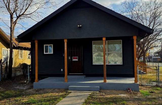 200 WARD AVE Gallery 1