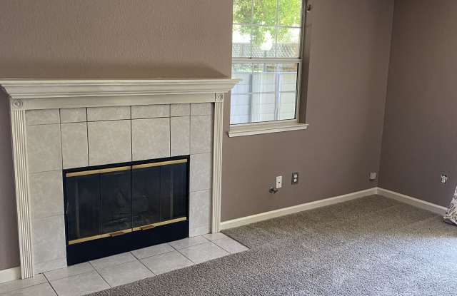 4363 Sonoma Gallery 2