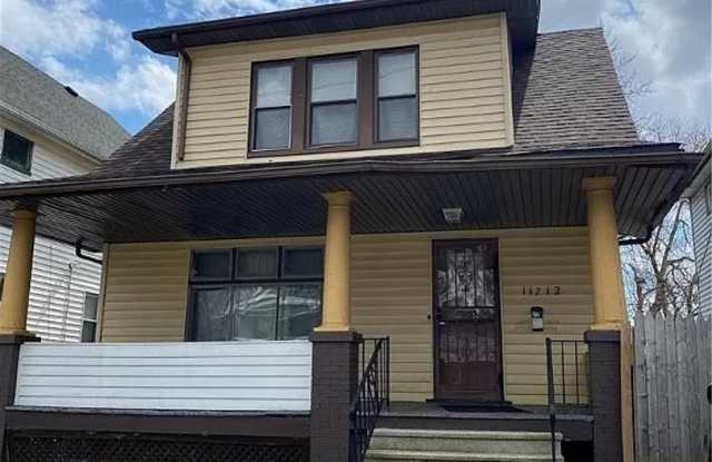 3 bedroom Single Family House in Cleveland - 11212 Lardet Avenue, Cleveland, OH 44104