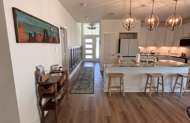 1912 Eliel Lane Gallery 4