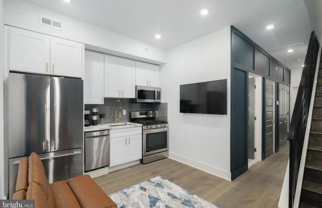 3127 RICHMOND Street unit: 3 photos photos 3127 RICHMOND Street unit: 3 photos photos