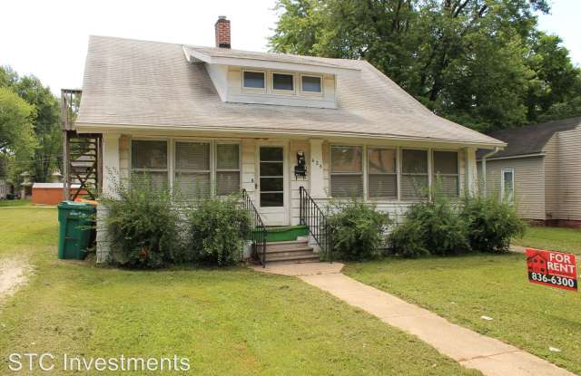 425 N. Johnson #1 - 425 N Johnson St, Macomb, IL 61455