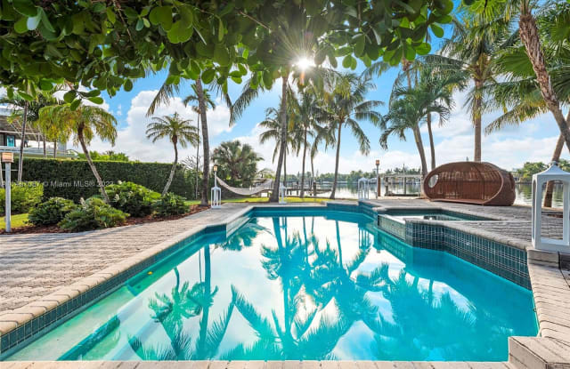 940 88th St - 940 88th Street, Surfside, FL 33154 940 88th St - 940 88th Street, Surfside, FL 33154