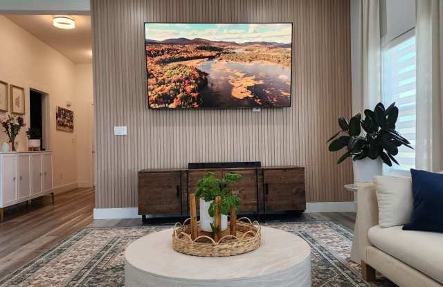 Beautifully maintained home Gallery 3