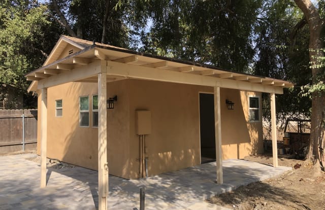 384 Brooks Ave - 384 Brooks Avenue, Claremont, CA 91711