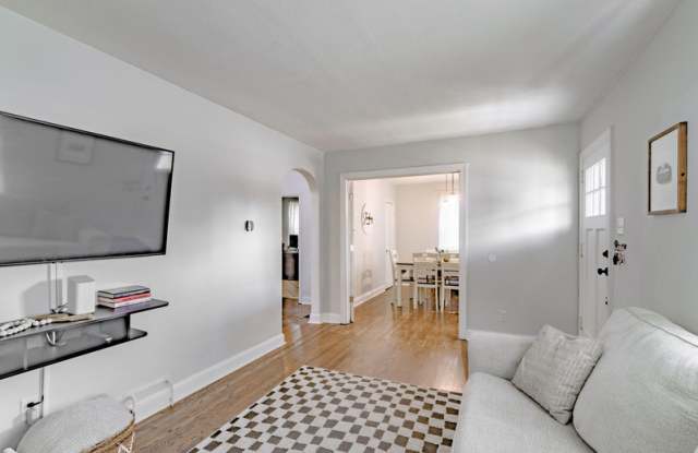 1711 Maple Avenue Gallery 3