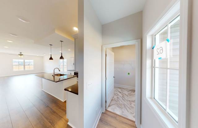 Modern Comfort, Great Location, and Pet-Friendly Living Gallery 4