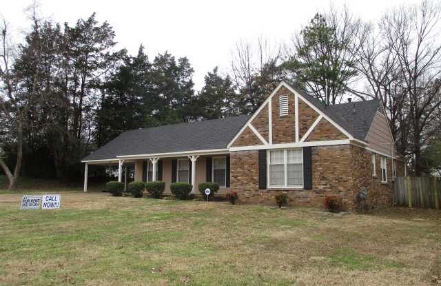 5812 Lochmoor Gallery 2