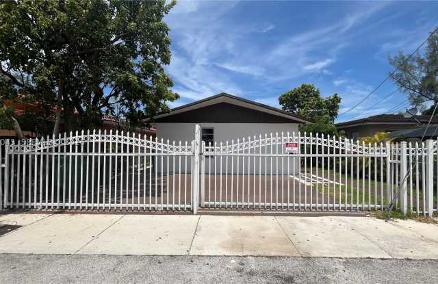 2931 NW 22nd Ct Gallery 1