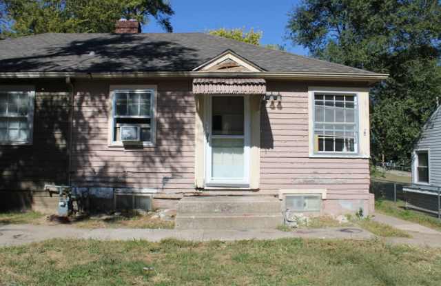 906 Pawnee Street photos photos