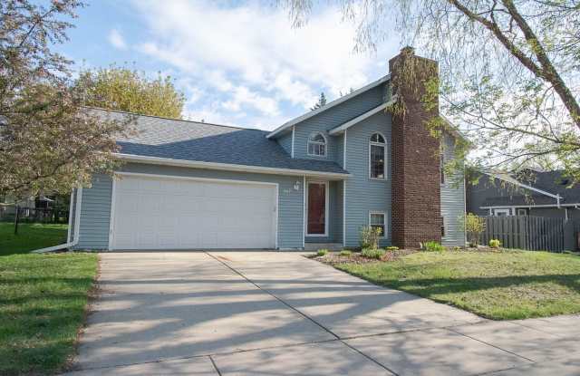 3-Bedroom NE Rochester home with Sunroom, Fenced Backyard & Attached Garage photos photos