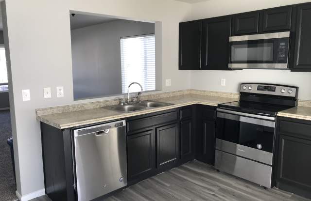 5557 Flanders Way Gallery 3