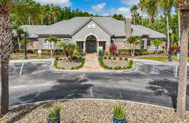 The Parkway at Hunters Creek photos photos