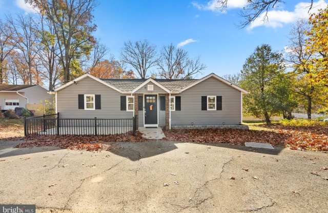 8128 WOODYARD Road - 8128 Woodyard Road, Clinton, MD 20735