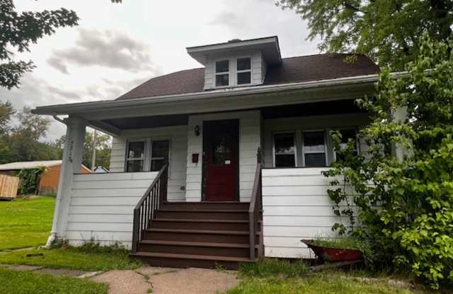 Duluth, MN - 2+ bed - 1 bath - Single Family Home in West Duluth - 5315 Albion Street, Duluth, MN 55807
