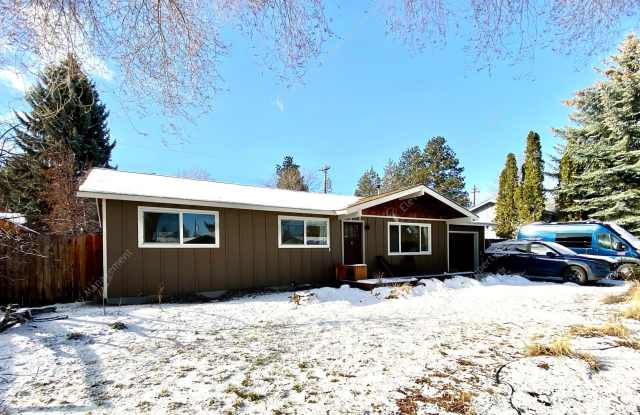 *Unfurnished* Charming Single-Story 3-Bedroom, 2-Bathroom Rancher with Stunning Yard photos photos