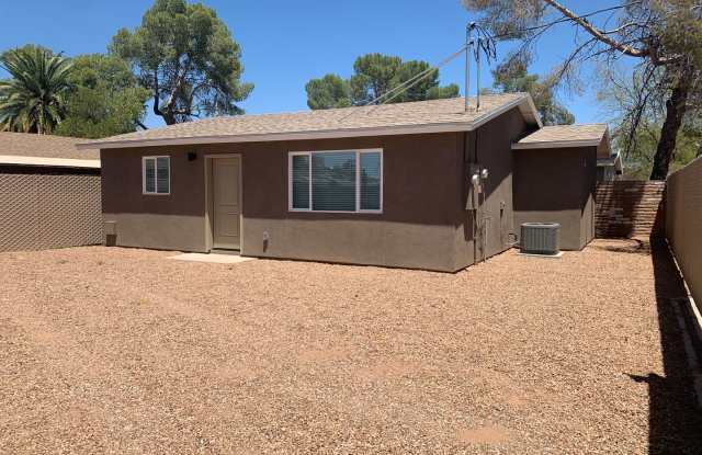 NEW CONSTRUCTION Built in 2025 2 Bedroom 1 Bath Single Family House with Washer & Dryer IN-UNIT!! Gallery 3