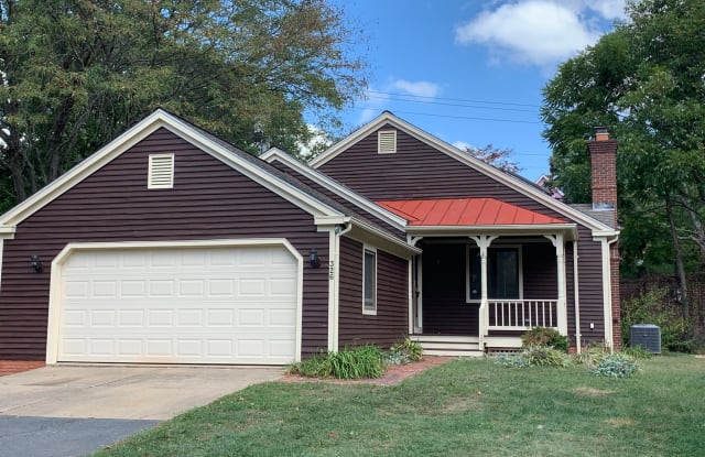 326 LOUDOUN STREET SW - 326 Loudoun Street Southwest, Leesburg, VA 20175