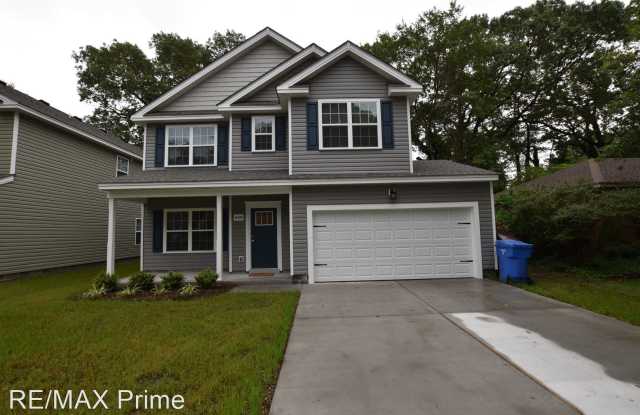 1608 Chestnut Ave. - 1608 Chestnut Avenue, Chesapeake, VA 23325