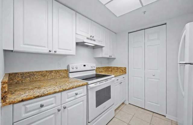 200 Crestwood Court N photos photos