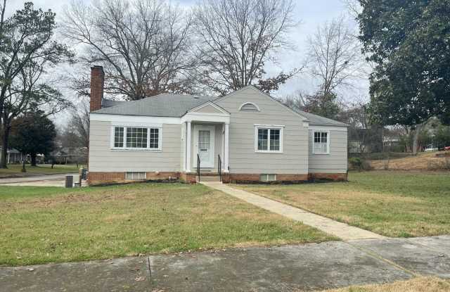 1613 Belmeade Drive Gallery 1