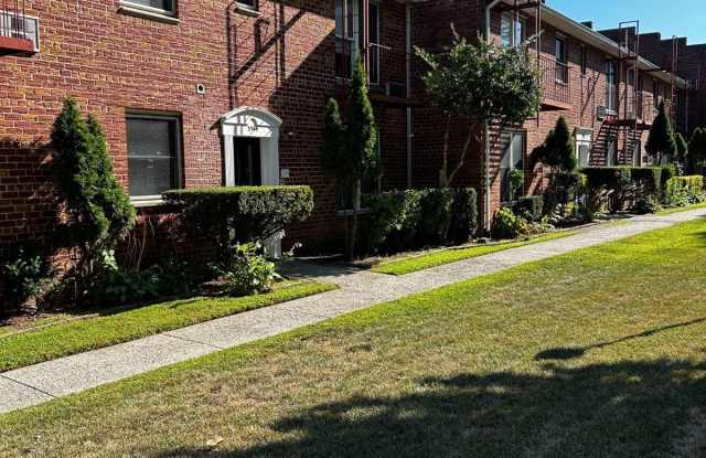 3370 Amboy Rd photos photos