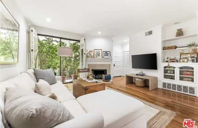 1108 18th St unit: 5 photos photos 1108 18th St unit: 5 photos photos