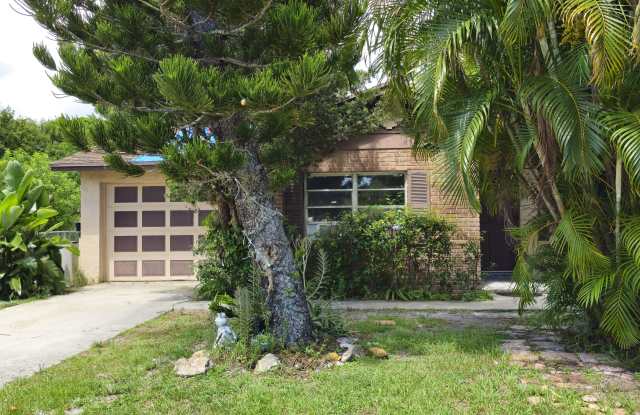1107 Hemlock Circle photos photos