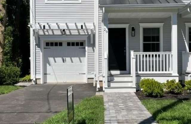 29 Halsey Street - 29 Halsey Street, Metuchen, NJ 08840