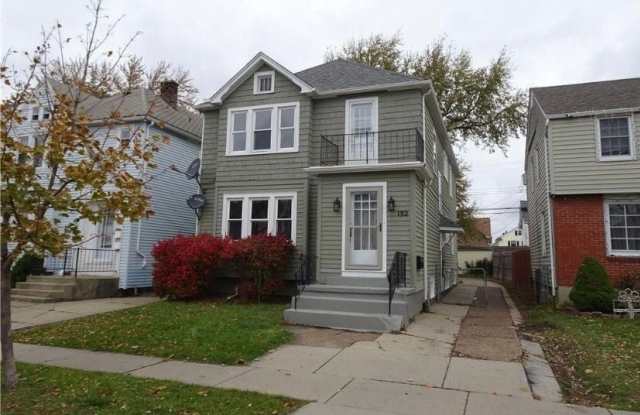 192 Euclid Avenue Gallery 1