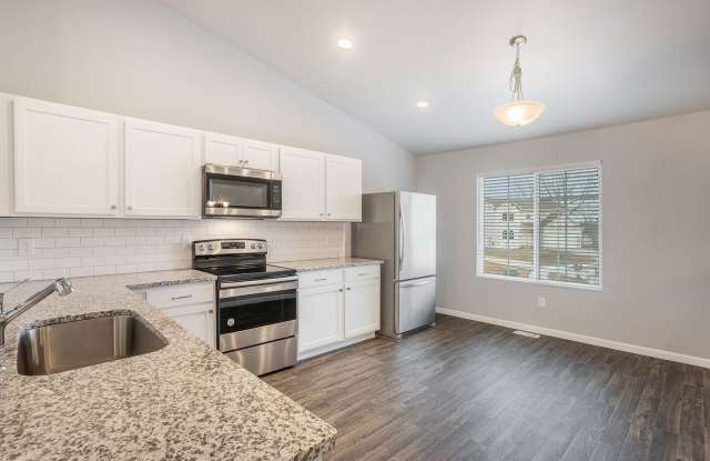 Move In Special: Get August & September Rent FREE! Move in by August 21st to receive FREE rent for both August and September. Take advantage of this limited-time offer!! Gallery 4