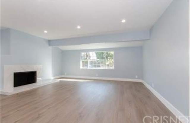7539 Jordan Avenue Gallery 3