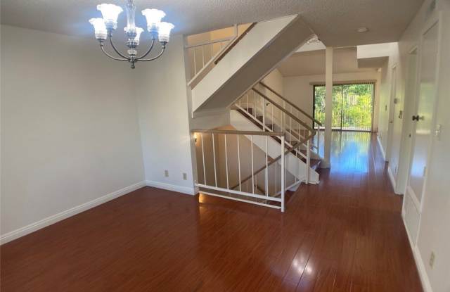28223 Ridgepoint Court Gallery 4